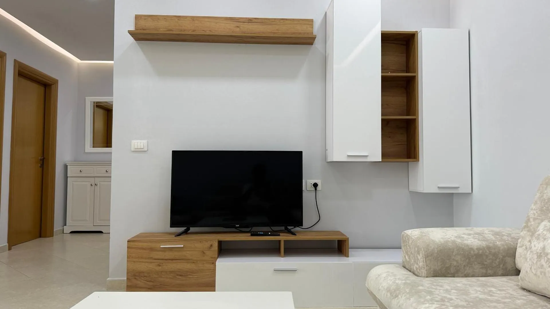 Appartamento House In Beach Vlorë